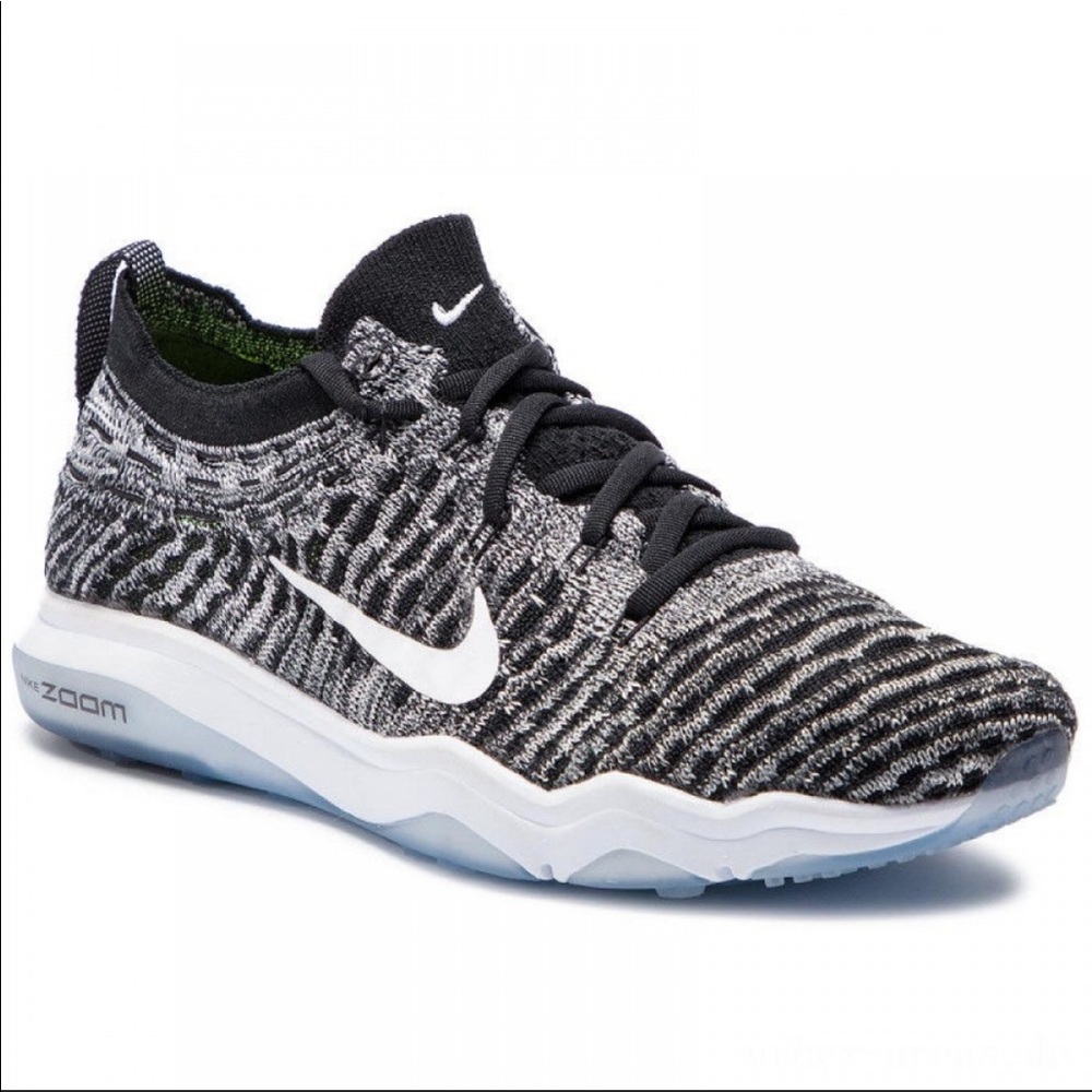 Women’s Nike Air Zoom Fearless Flyknit Lux Training Shoe size 7